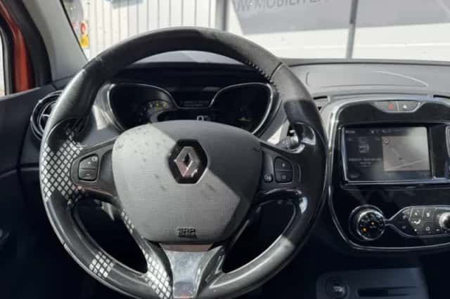 Renault Captur (2014) thumbnail 6