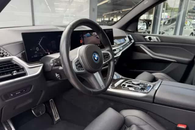 BMW X5 (2024) thumbnail 6