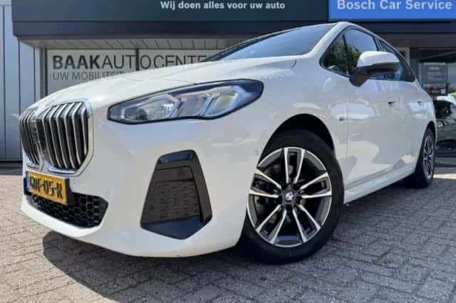 BMW 2-Serie (2024) thumbnail 2