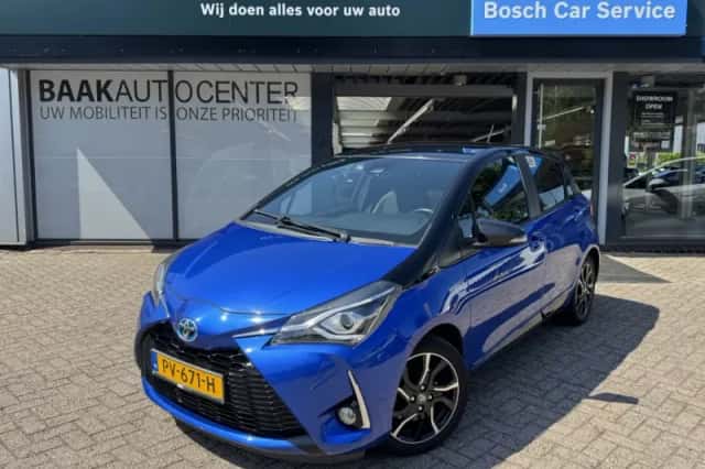 Toyota Yaris (2017) thumbnail 1