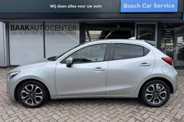 Mazda 2 (2018) thumbnail 3