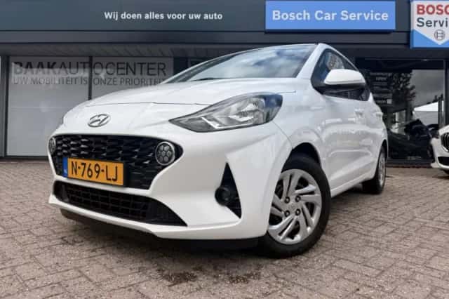 Hyundai i10 (2021) thumbnail 2