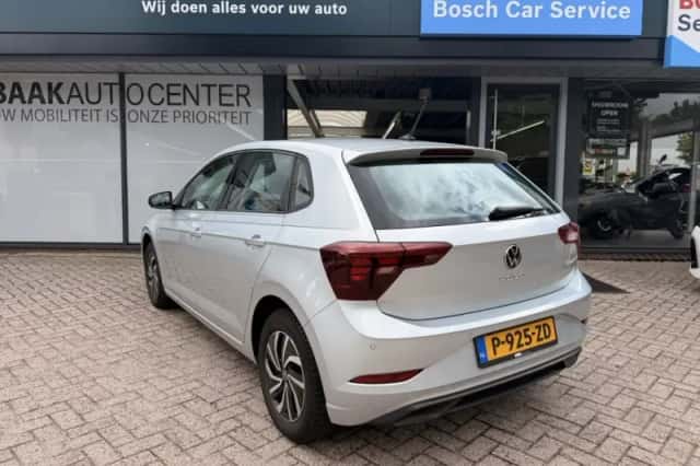 Volkswagen Polo (2022) thumbnail 4