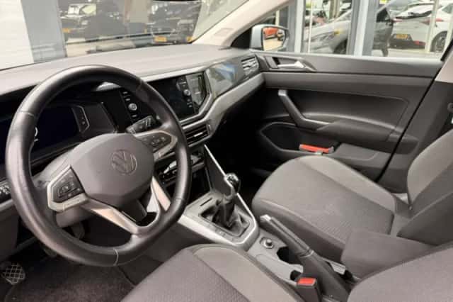 Volkswagen Polo (2022) thumbnail 6