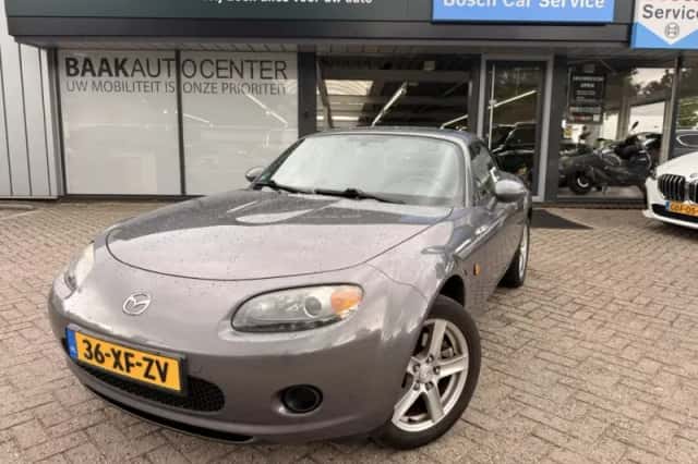 Mazda MX-5 (2007) thumbnail 2