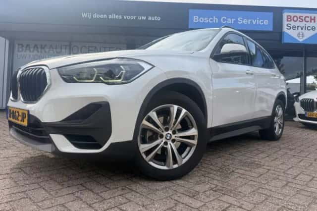 BMW X1 (2020) thumbnail 2