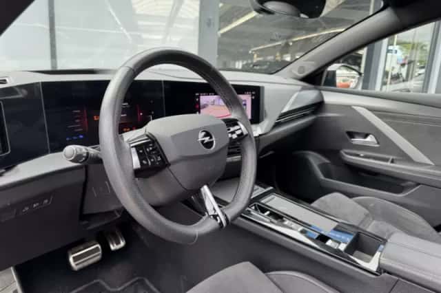 Opel Astra (2024) thumbnail 5