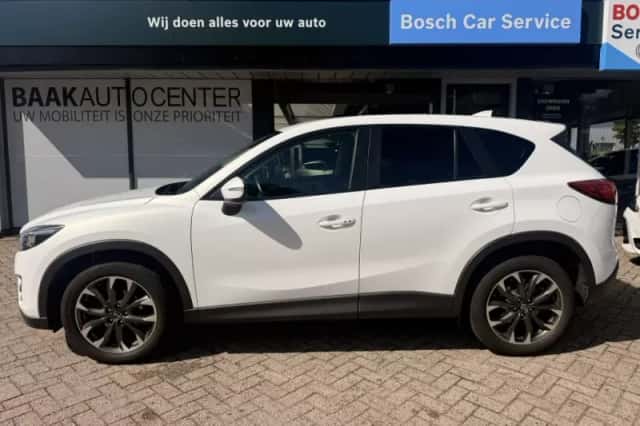 Mazda CX-5 (2017) thumbnail 3
