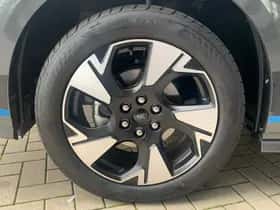 Ford Tourneo Custom (2025) thumbnail 8