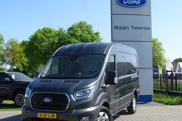 Ford Transit (2024) thumbnail 2
