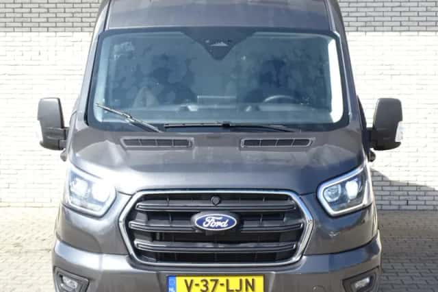 Ford Transit (2024) thumbnail 3