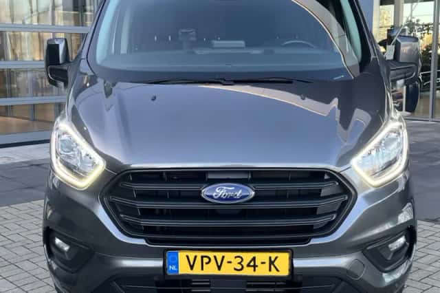 Ford Transit Custom (2022) thumbnail 3