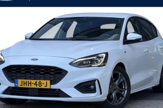 Ford Focus (2021) thumbnail 1