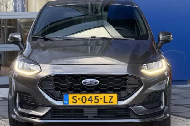 Ford Fiesta (2023) thumbnail 4