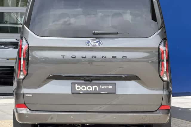 Ford Tourneo Custom (2025) thumbnail 6