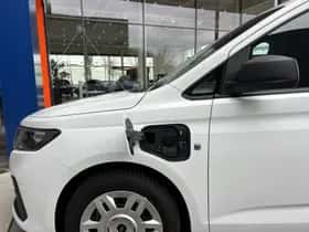 Ford Transit Connect (2024) thumbnail 4