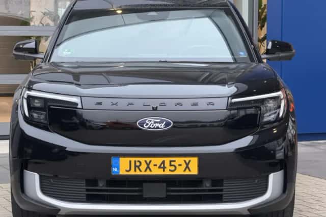 Ford Explorer (2024) thumbnail 4