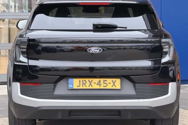 Ford Explorer (2024) thumbnail 5