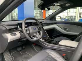 Ford Explorer (2024) thumbnail 6