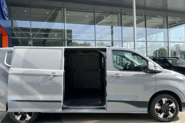 Ford Transit Custom (2026) thumbnail 5
