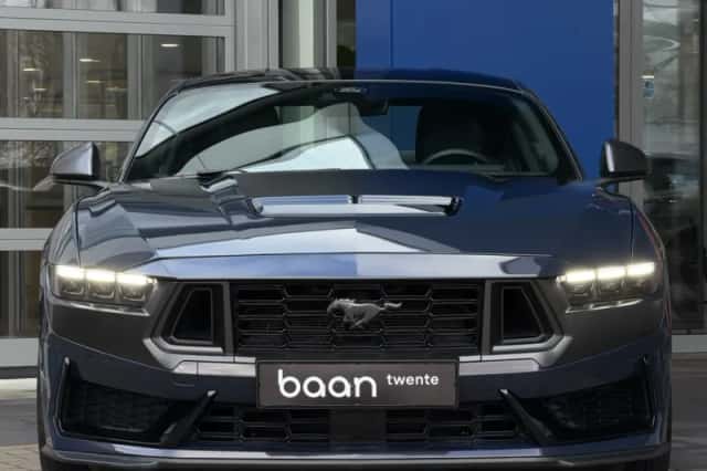 Ford Mustang (2024) thumbnail 4