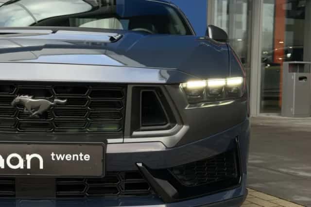 Ford Mustang (2024) thumbnail 6