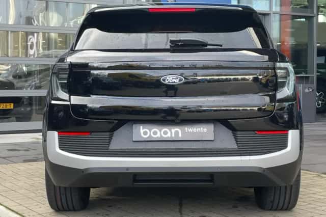 Ford Explorer (2026) thumbnail 5