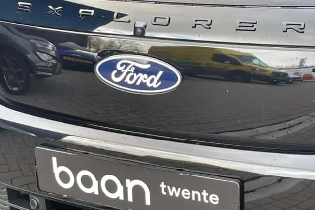 Ford Explorer (2026) thumbnail 6