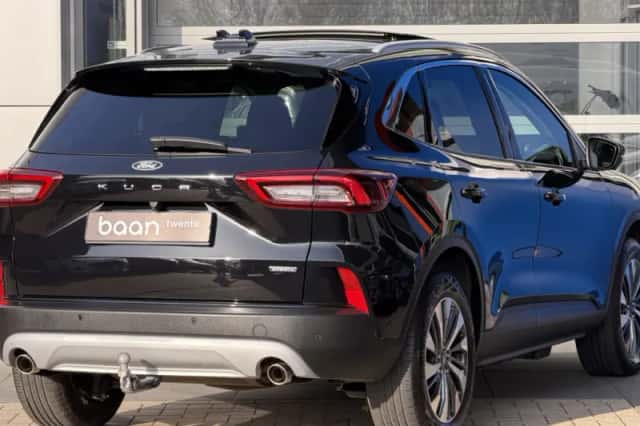 Ford Kuga (2024) thumbnail 3