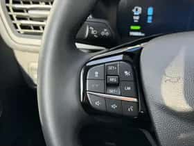 Ford Kuga (2024) thumbnail 26