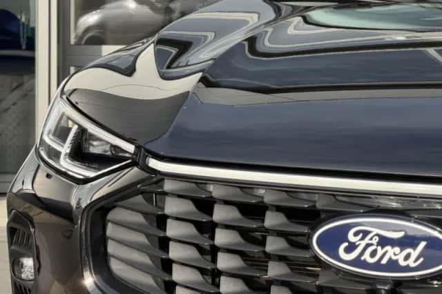 Ford Kuga (2024) thumbnail 6