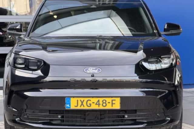 Ford Capri (2024) thumbnail 4