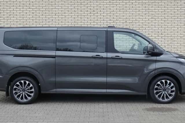 Ford Tourneo Custom (2025) thumbnail 5