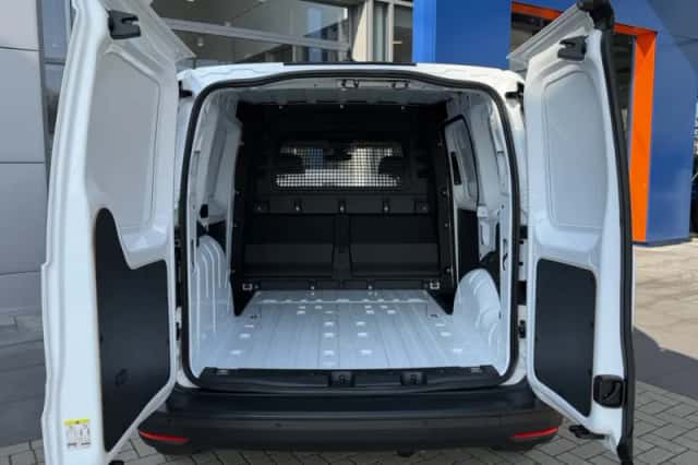Ford Transit Connect (2024) thumbnail 3