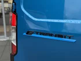Ford E-Transit Courier thumbnail 8