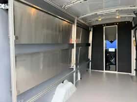 Ford E-Transit (2026) thumbnail 17