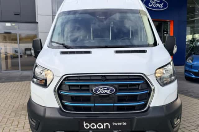 Ford E-Transit (2026) thumbnail 4
