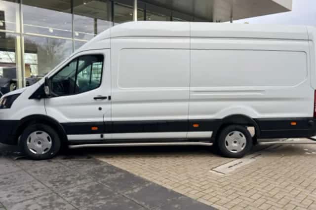 Ford E-Transit (2026) thumbnail 6