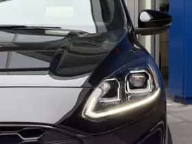 Ford Kuga (2023) thumbnail 6