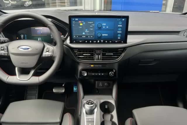 Ford Kuga (2025) thumbnail 2