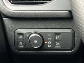 Ford Kuga (2025) thumbnail 24