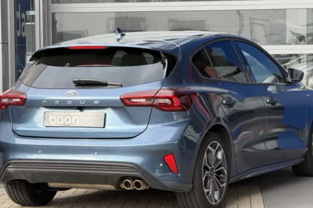 Ford Focus (2025) thumbnail 3