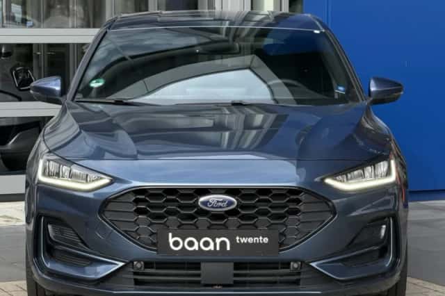 Ford Focus (2025) thumbnail 4