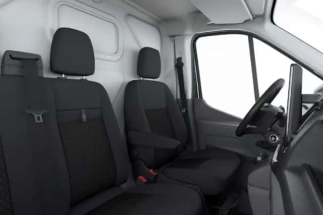 Ford E-Transit (2026) thumbnail 4
