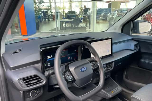 Ford Transit Courier (2026) thumbnail 4
