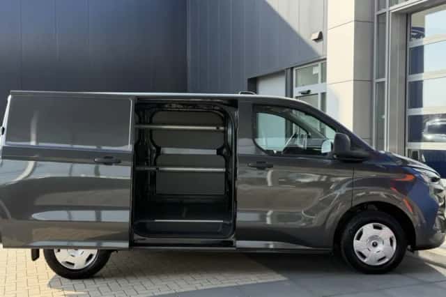 Ford Transit Custom (2024) thumbnail 5