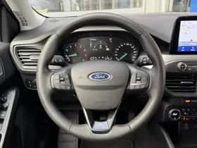 Ford Focus (2022) thumbnail 19