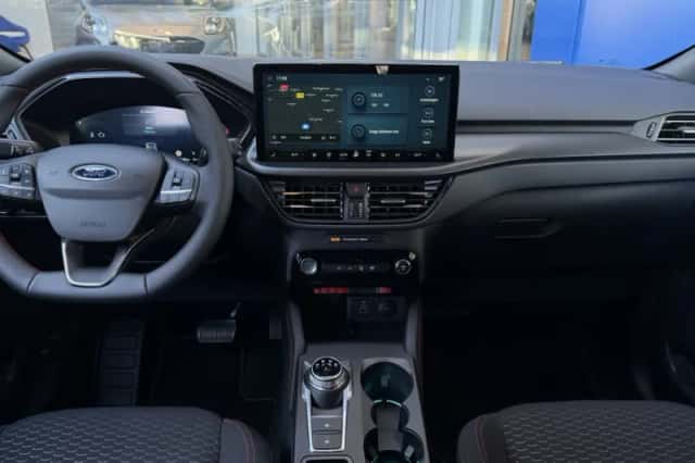 Ford Kuga (2026) thumbnail 2