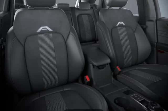 Ford Kuga (2026) thumbnail 4