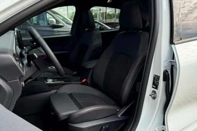 Ford Kuga (2026) thumbnail 3